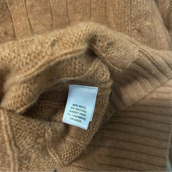 Banana Republic Luxury Winter Blend Cable Knit Sweater Medium - Picture 4 of 4